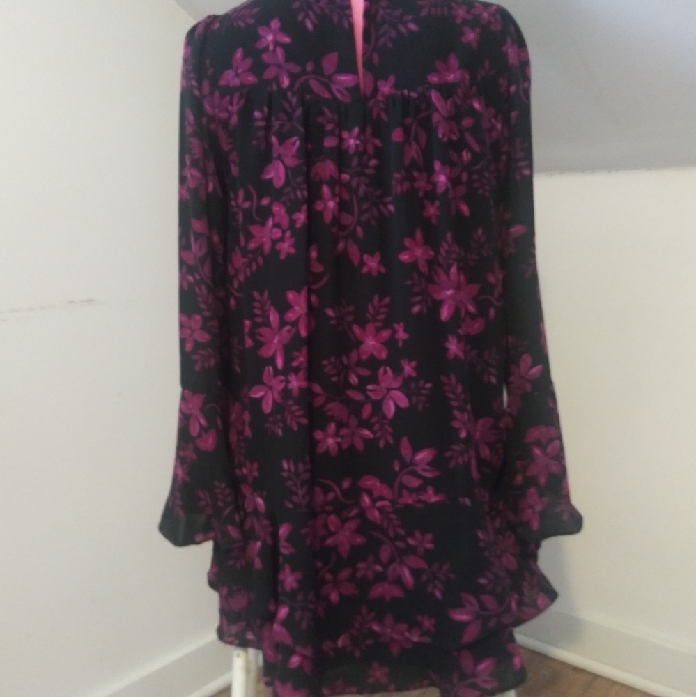 Parker black dark purple floral mock neck bell sleves - Picture 10 of 16
